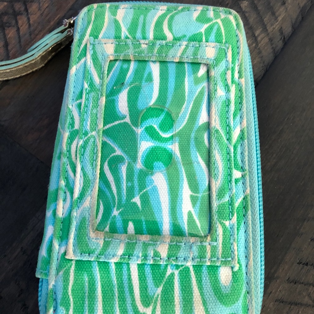 Lilly Pulitzer wristlet - Picture 5 of 5